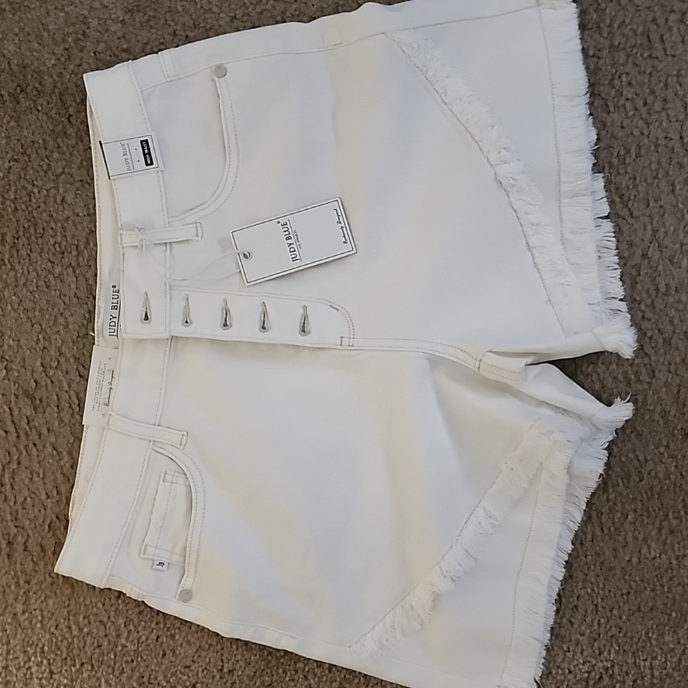 High-waisted Judy Blue Shorts